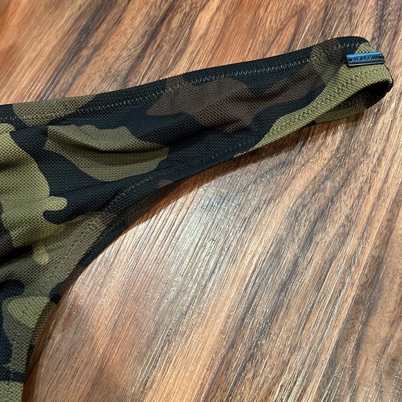 Volcom Can’t Sea Me V Bottom - Picture 11 of 14